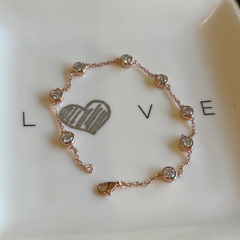 Rose Gold S925 Silver 8 Moissanite Diamond 2.4ct Bezel Station Bracelet